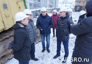  Союз профессиональных строителей расследует случай падения крана